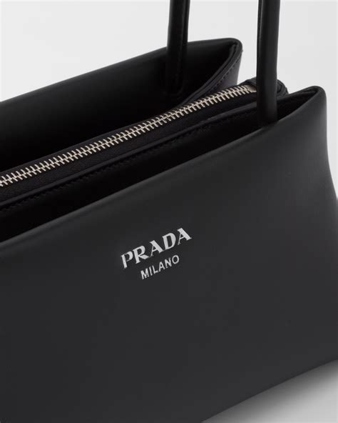 prada tasche schwarz mit kette|Prada .